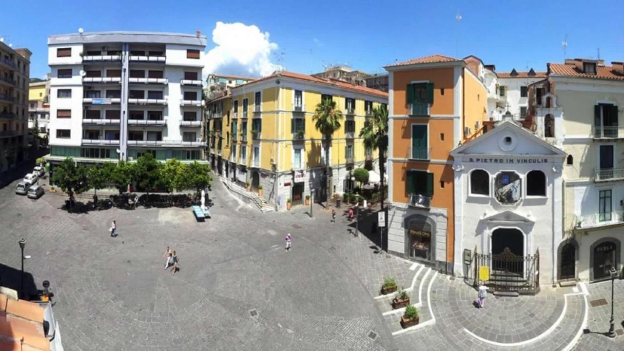 Maison Barriera - Luxury Suites - Salerno City Center מראה חיצוני תמונה